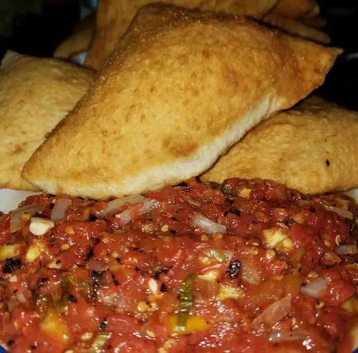 fry bake and tomato choka